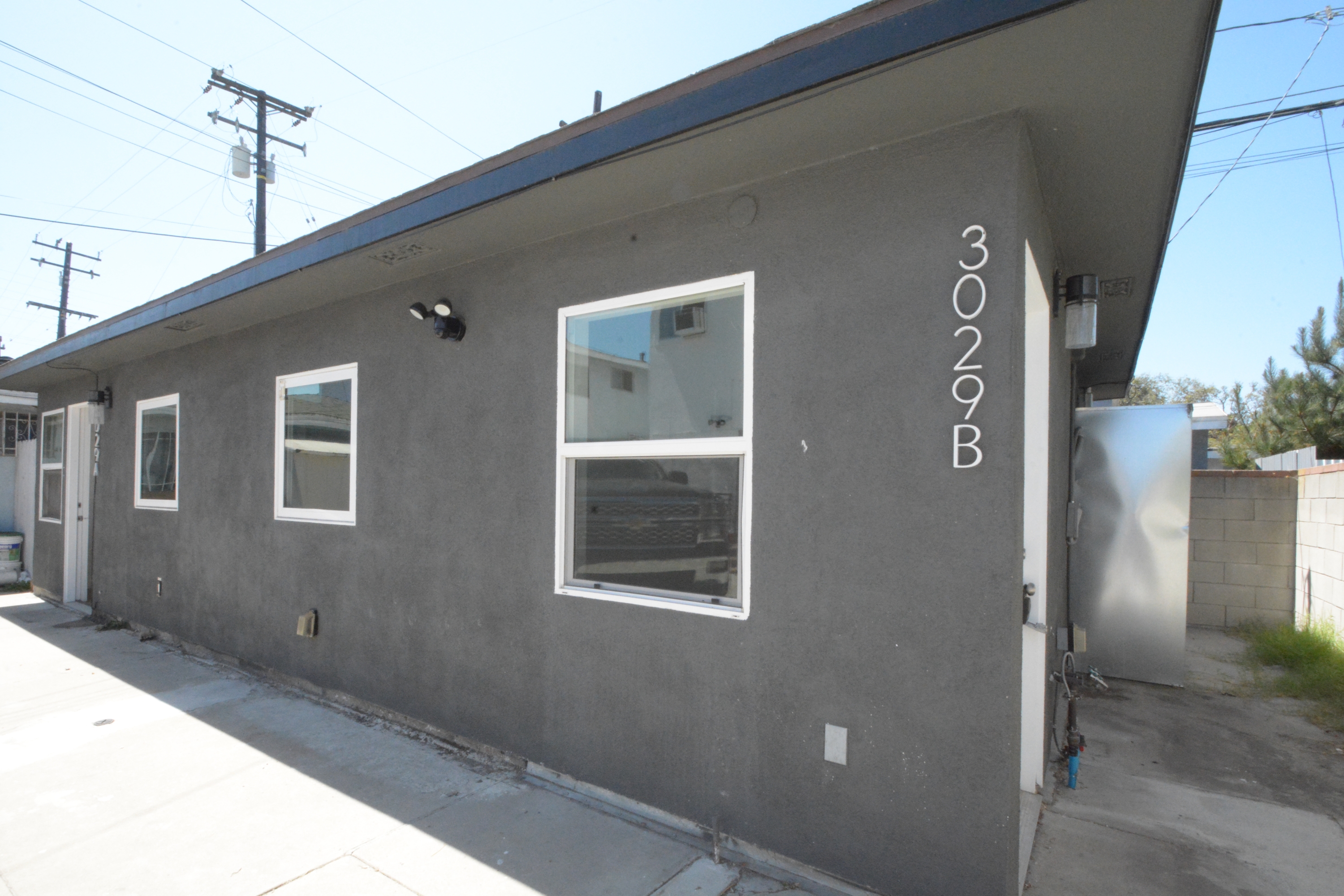 3029 Pacific Avenue - B